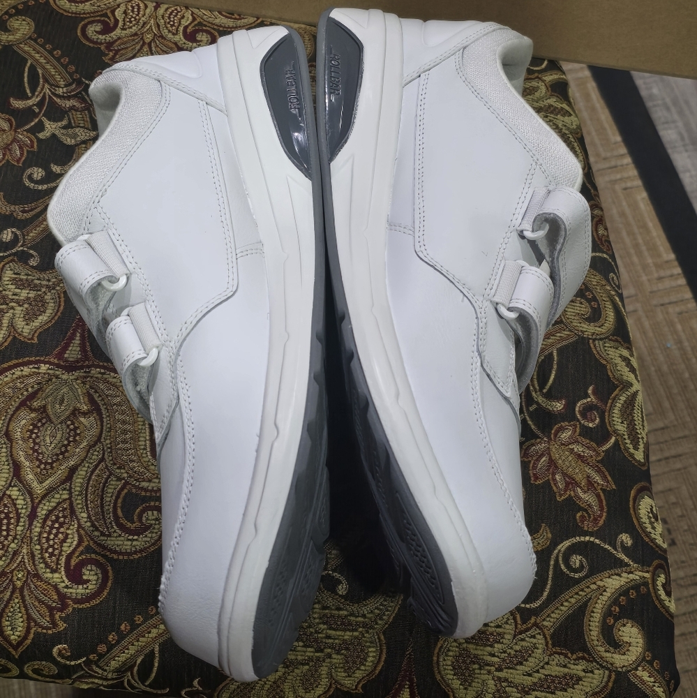 New Balance 813 V1 hook And Loop - Picture 3 of 8